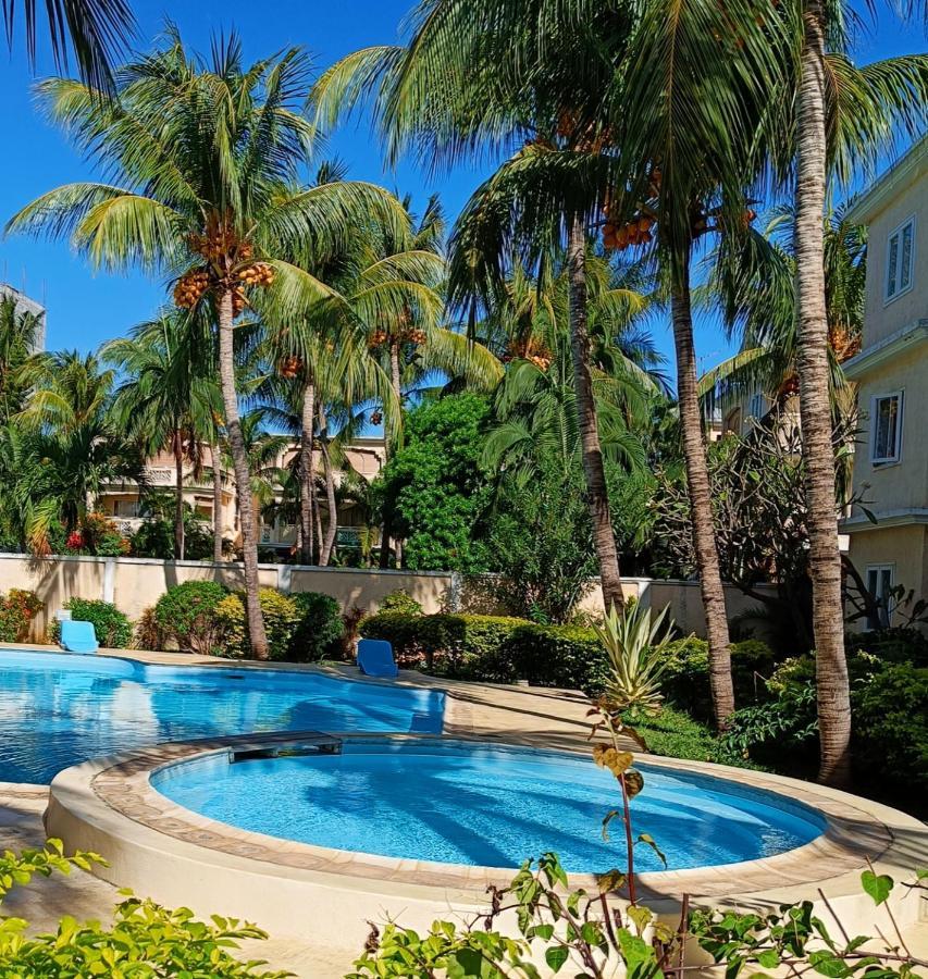 The Coastal Apartment Flic-en-Flacq Exterior foto